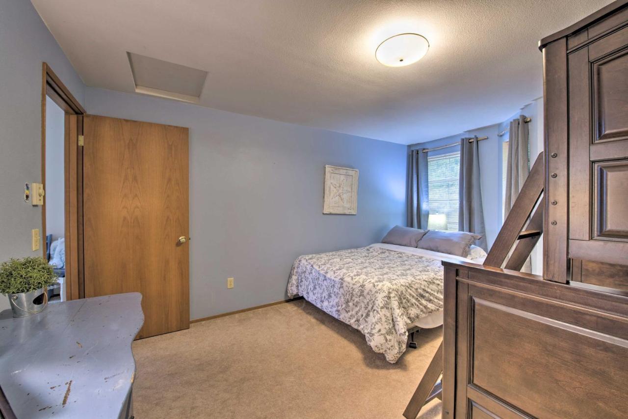 Warm Beach Hideaway With Private Beach! Stanwood Exterior photo