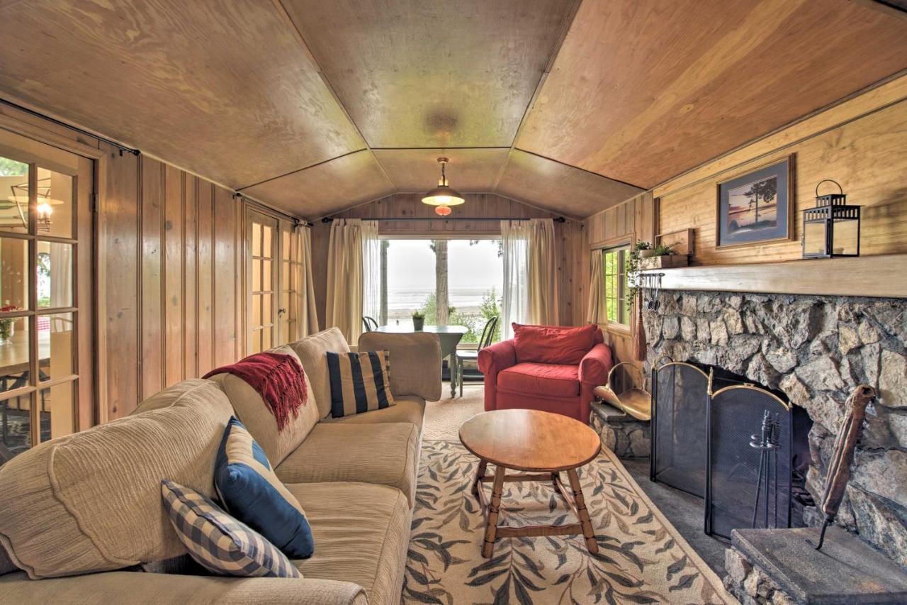 Warm Beach Hideaway With Private Beach! Stanwood Exterior photo